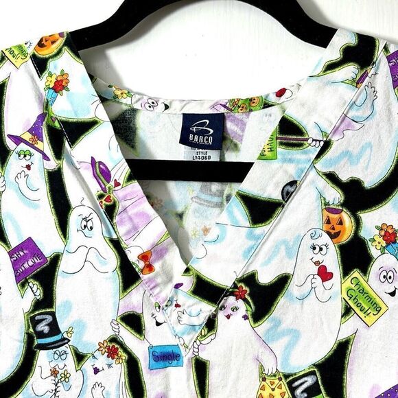 Barco Uniforms cotton cartoon ghosts print two pocket V- neck scrub top M - Picture 3 of 13